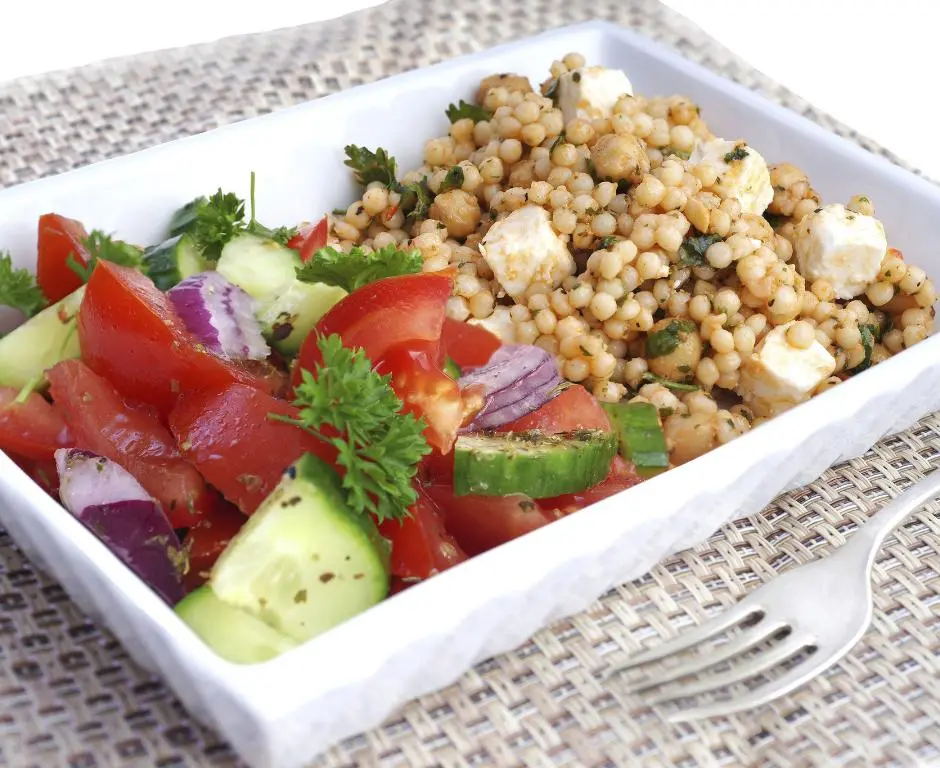 couscous salad with chickpeas feta