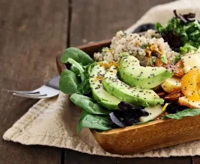 Breakfast Quinoa Bowls with Fresh Fruit