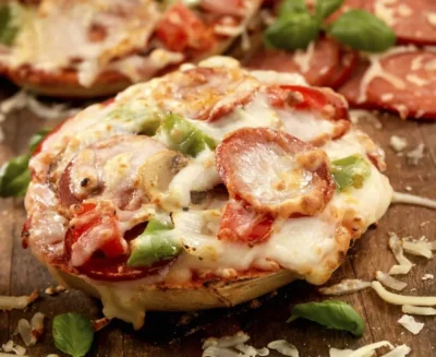 Pizza Bagels