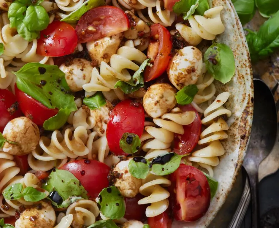 Caprese Pasta Salad with Mozzarella and Cherry Tomatoes